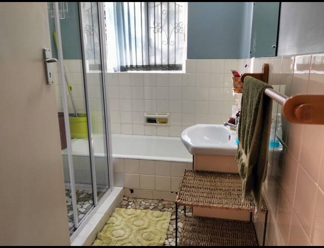 2 BEDROOM FLAT FOR SALE IN PELHAM